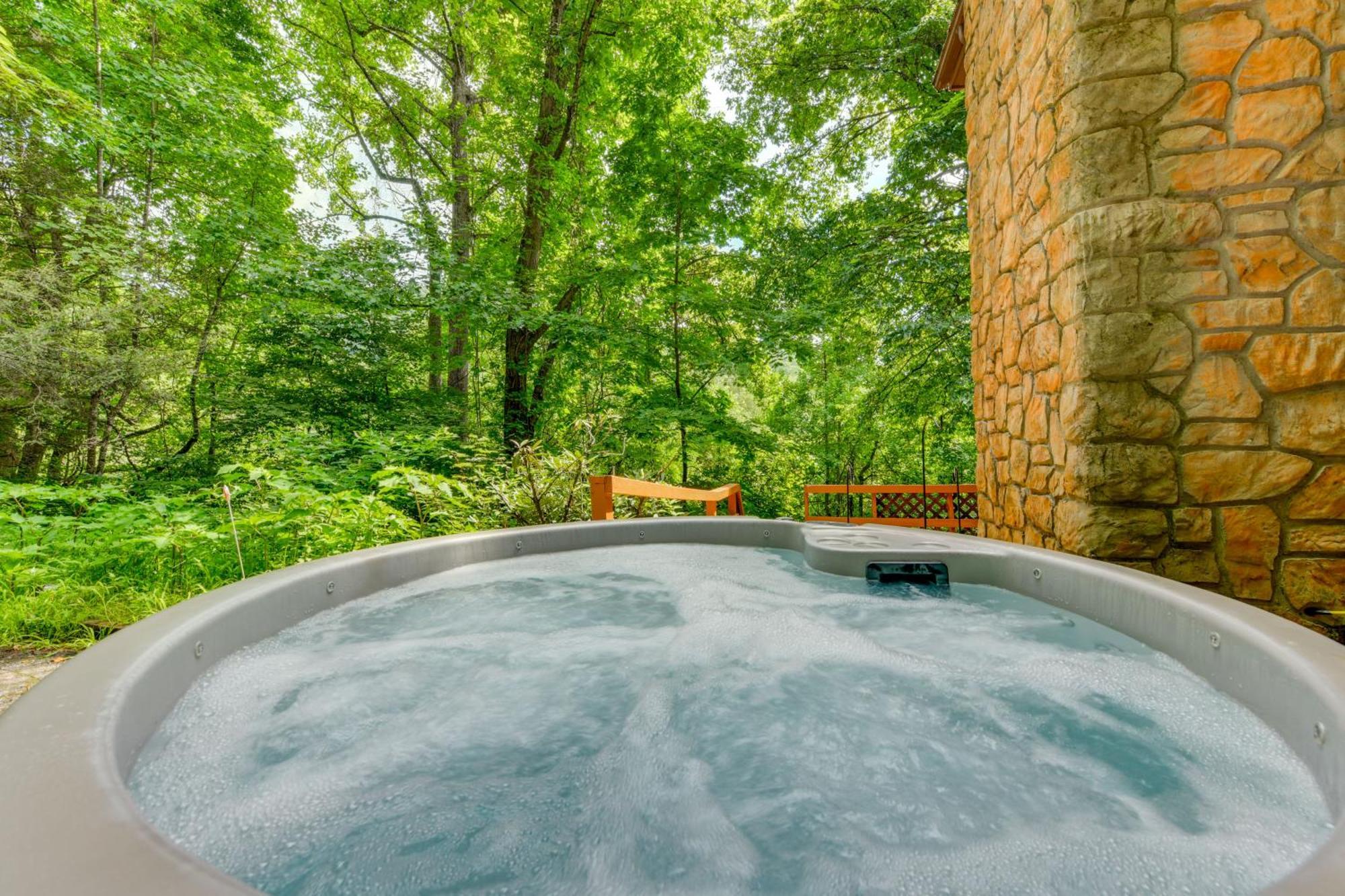 Maggie Valley Townhome In Smoky Mountain Foothills ภายนอก รูปภาพ